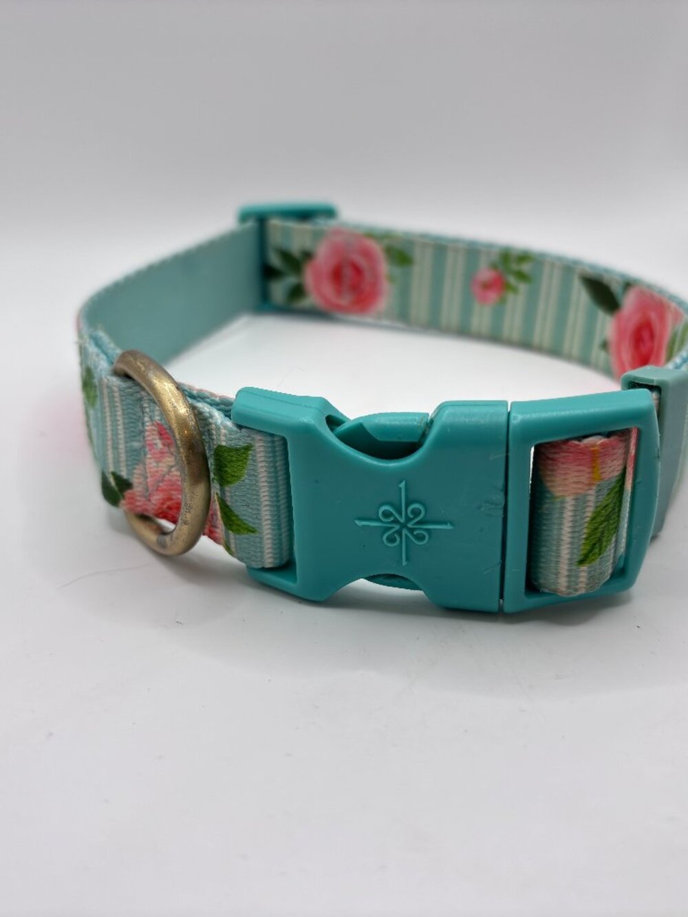 Good2Go Chintz Large Pink Blue White Rose Floral Neoprene Dog Collar Shabby Chic